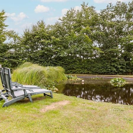 ベールネム Farmhouse Oasis With Garden, Pond And Idyllic Surroundingsヴィラ エクステリア 写真